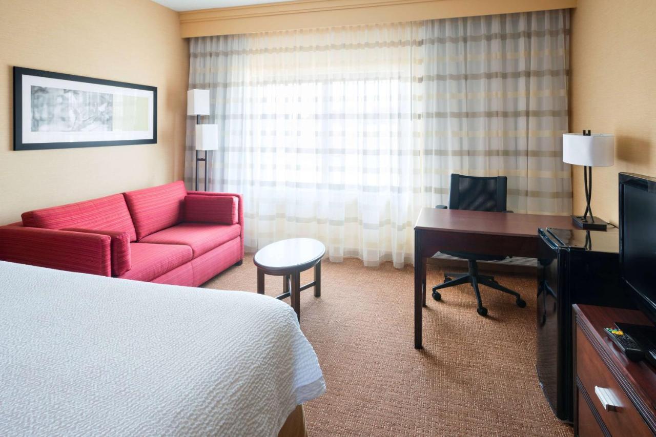 Sonesta Select Detroit Novi Hotel Exterior photo